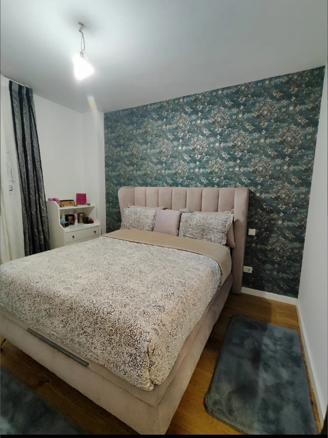 Instalación de papel pintado decorativo Madrid